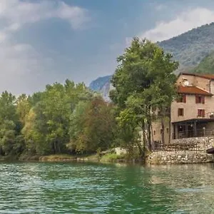Casa Sul Fiume County House Bed & Breakfast Solagna